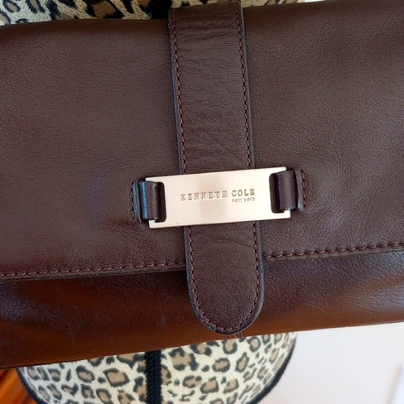 Kenneth Cole Genuine Leather Shoulder Handbag Color:Chocolate Brown - Picture 3 of 11